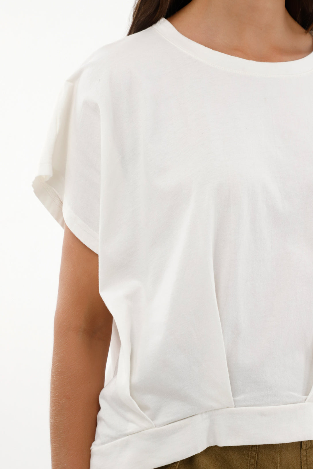 Women's Off-White Round Neck T-Shirt in 100% Cotton