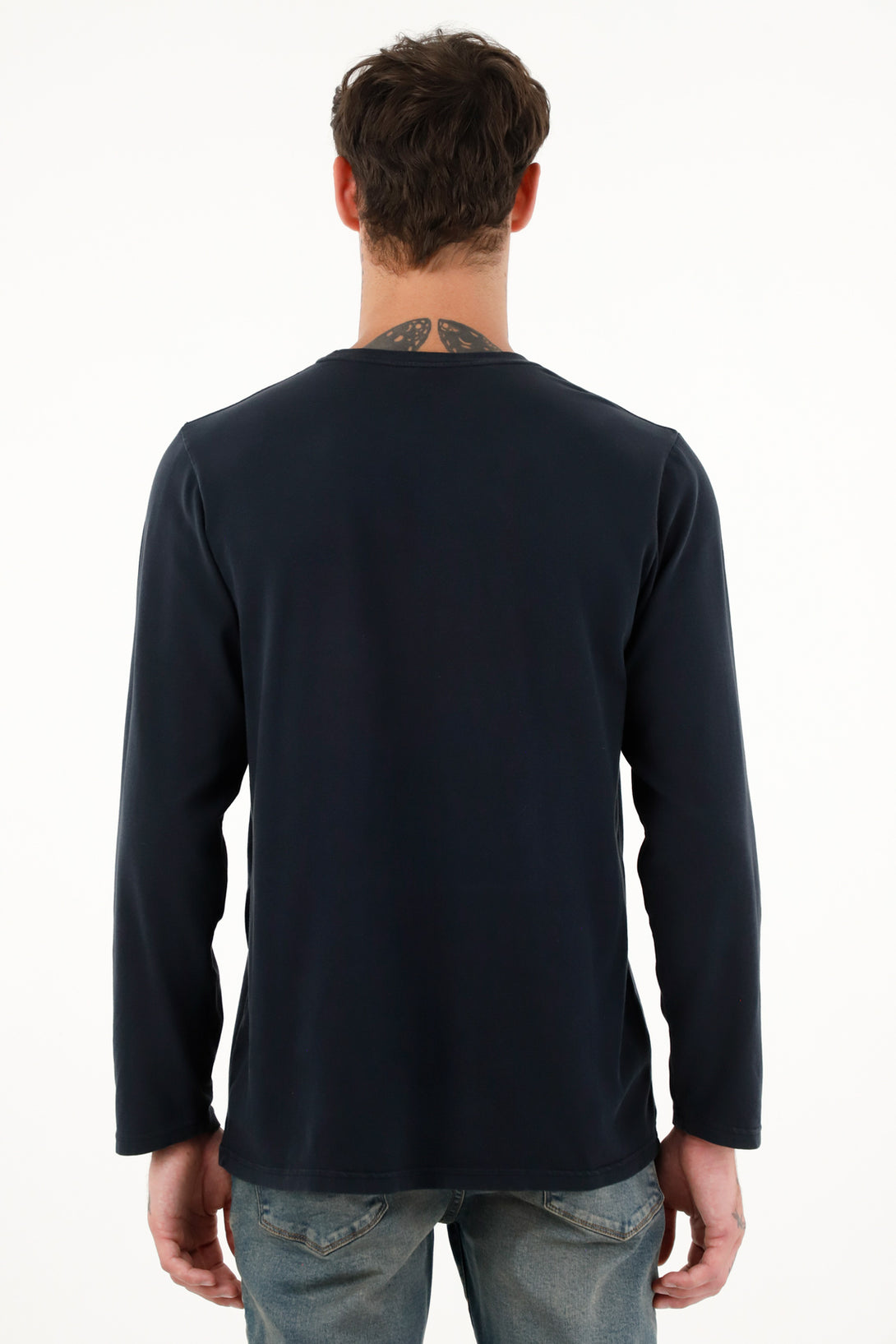 Men's Black Long-Sleeve T-Shirt