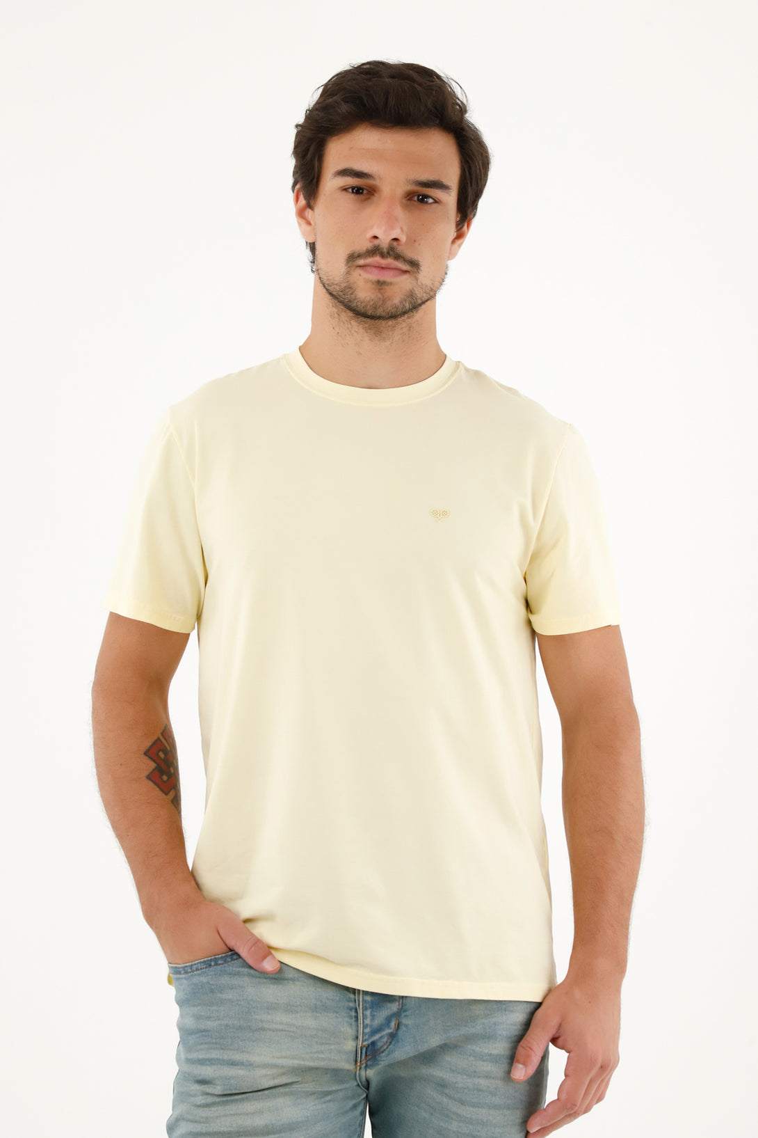 Men's yellow short sleeve t-shirt