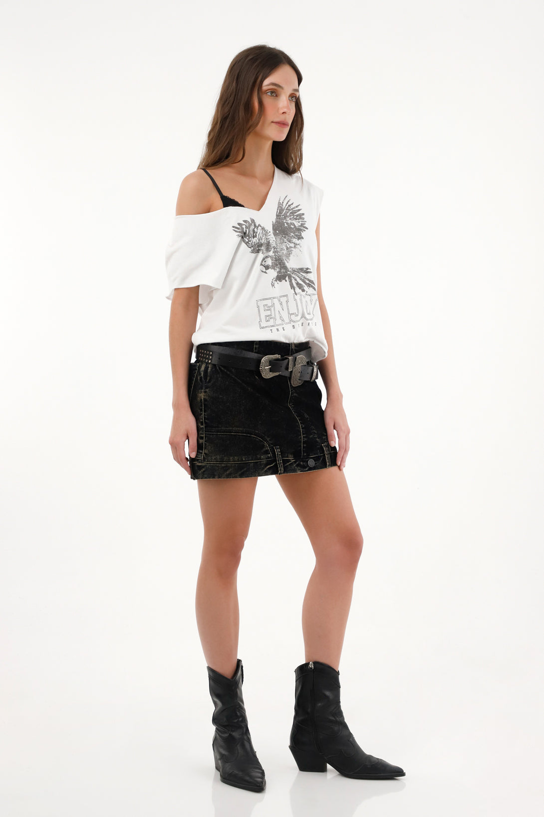 Women's oversized white t-shirt with print