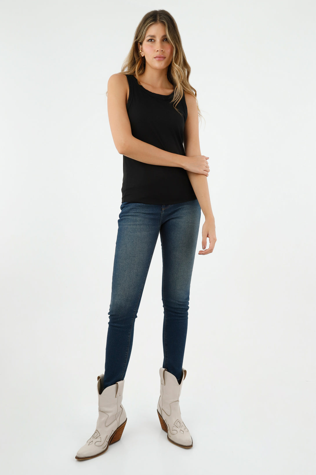 Women's Black Sleeveless Tee