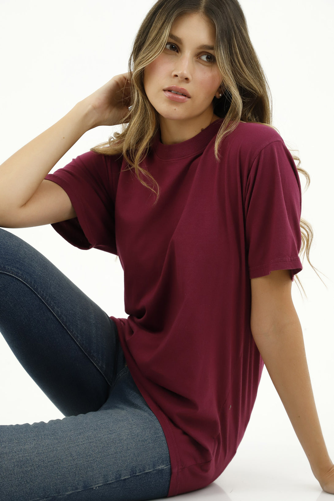 Camiseta morada cuello redondo para mujer