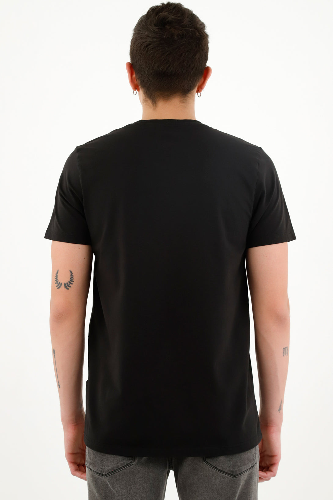 Camiseta básica negra para hombre