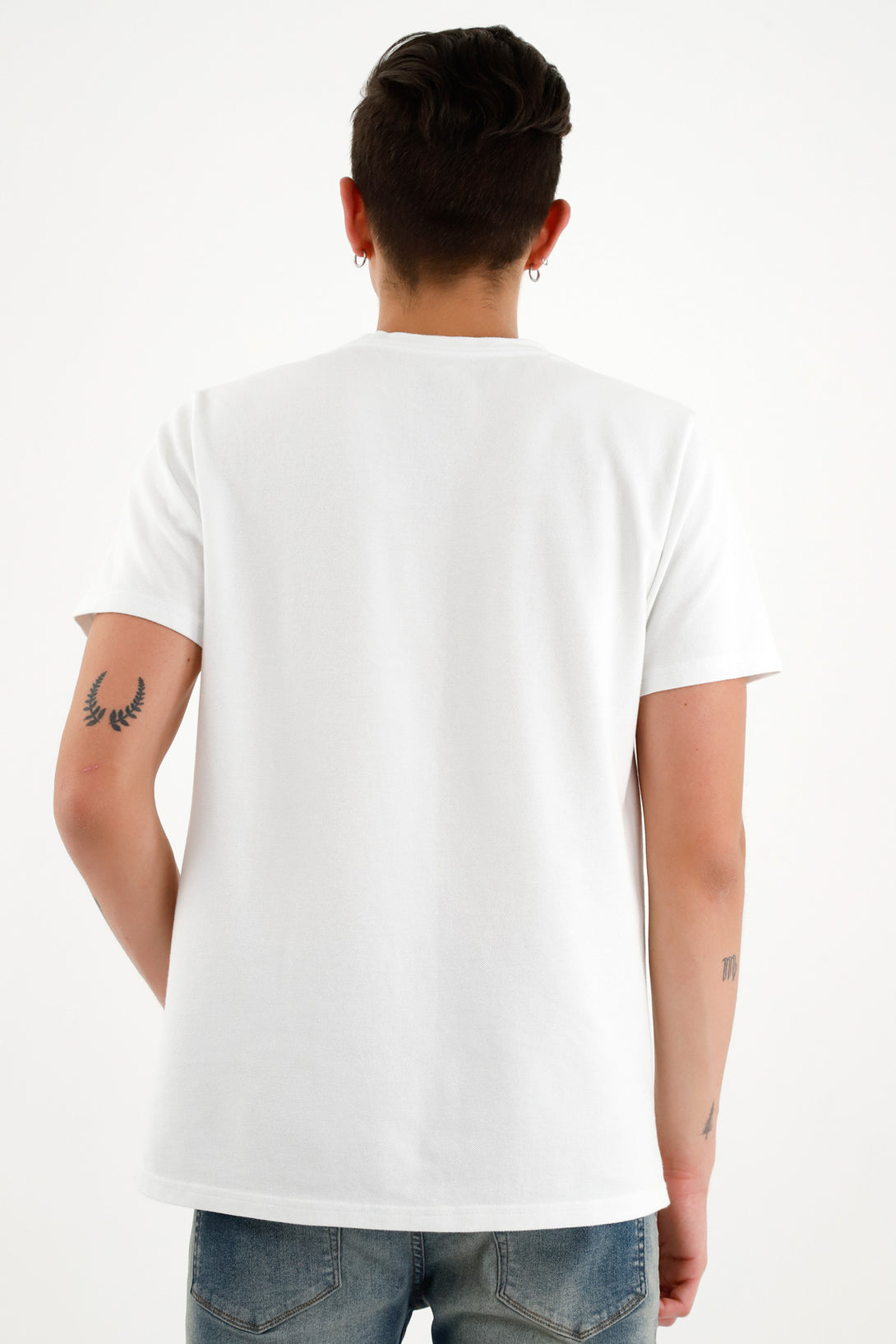 Camiseta con bolsillo de parche blanca para hombre