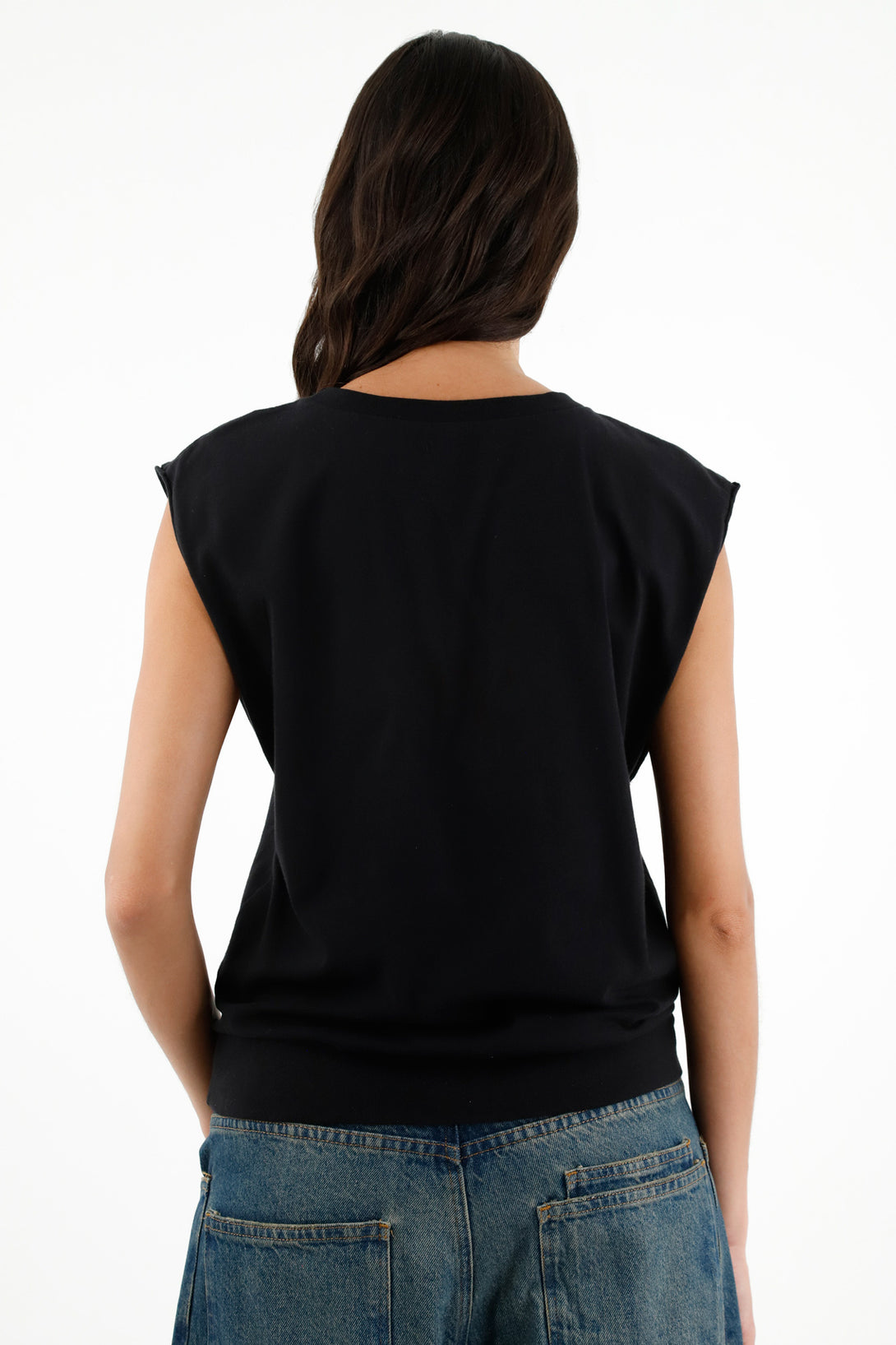 Women's Black Sleeveless Tee