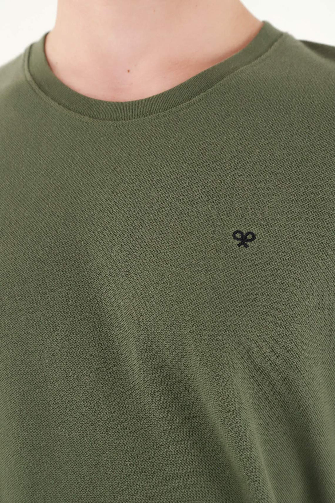 Camiseta cuello redondo verde para hombre