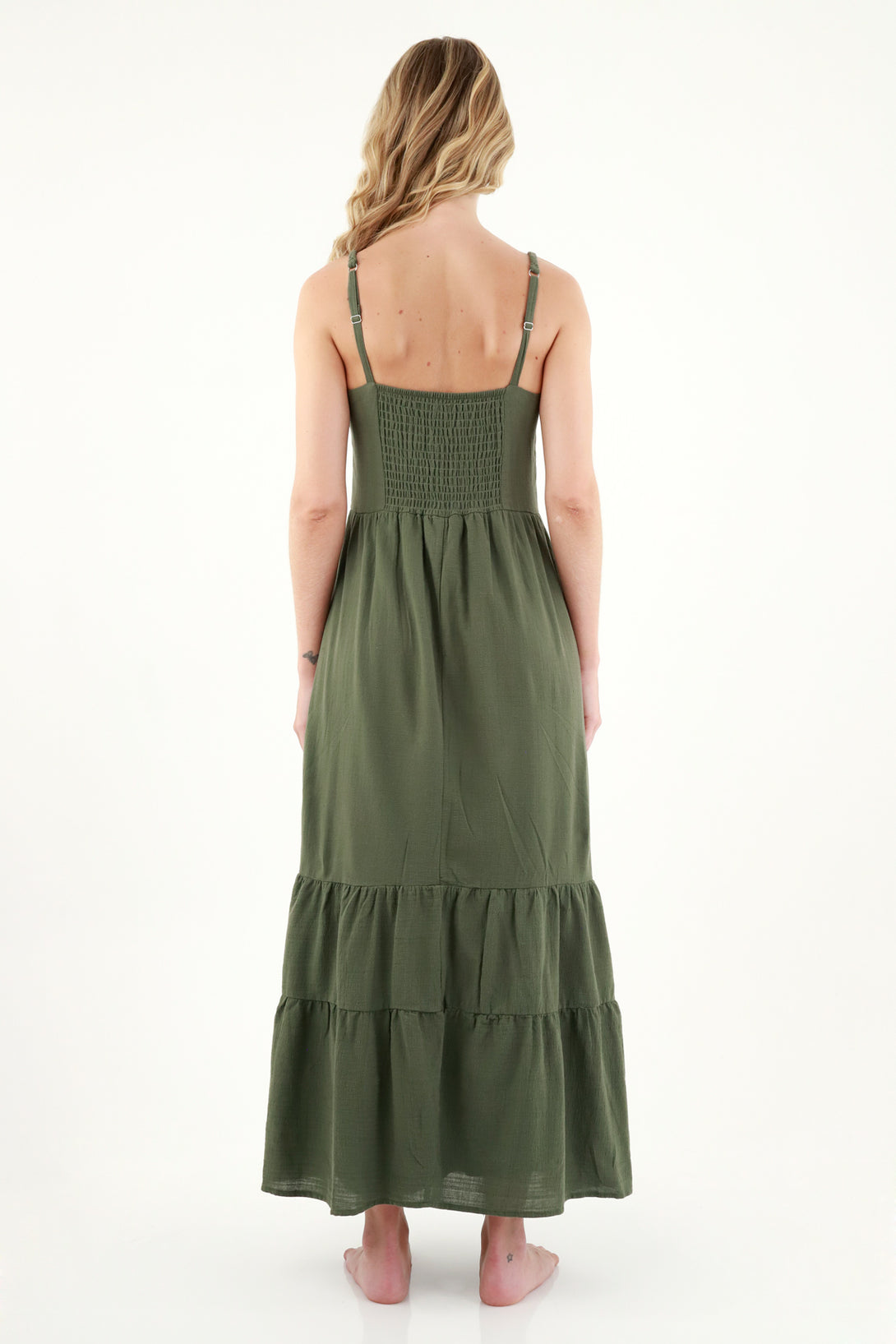 Vestido verde con tiras trenzadas para mujer