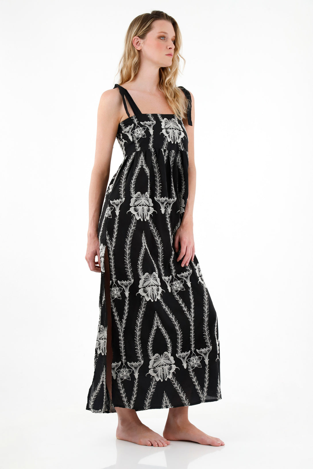 Women's Embroidered Dress