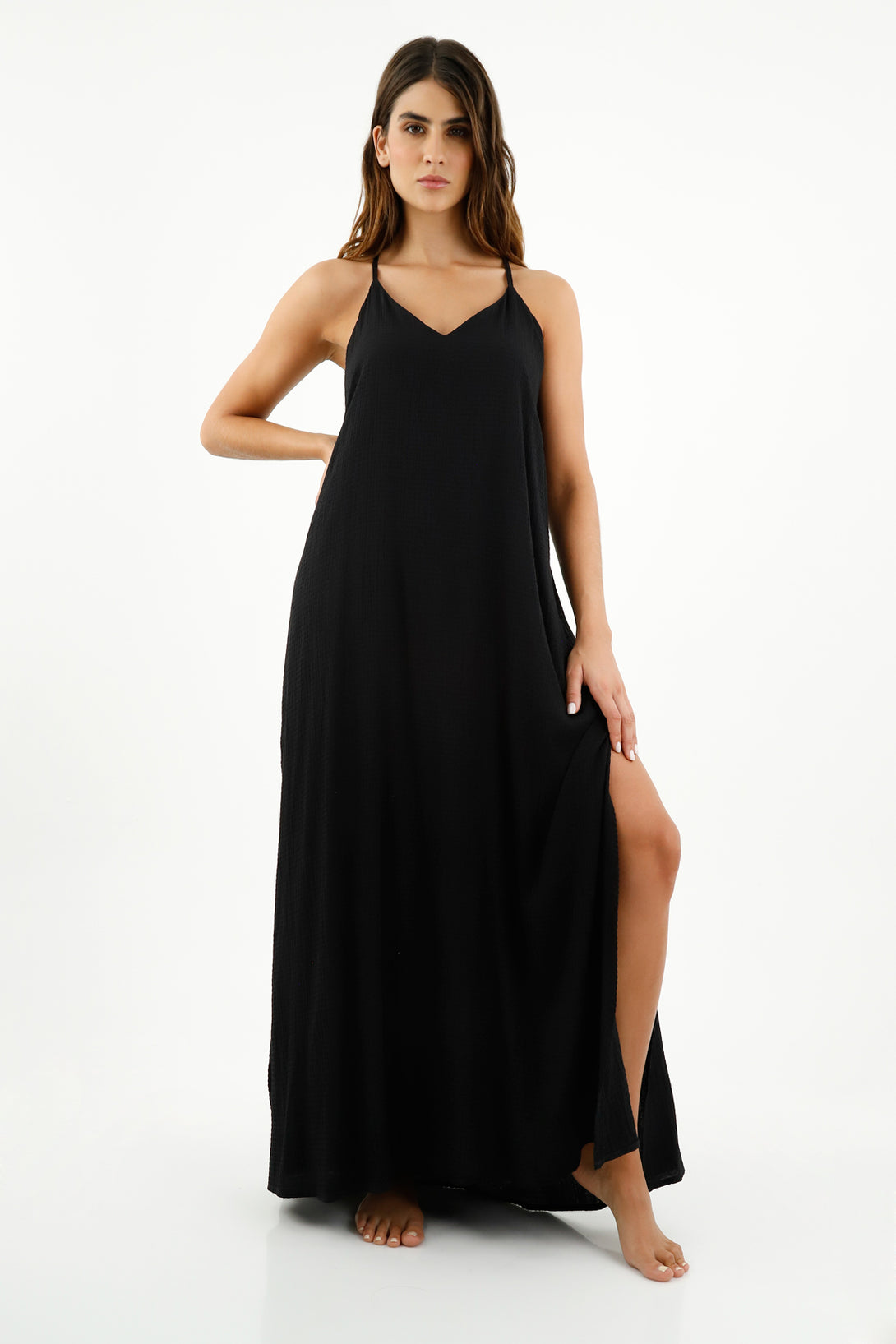 Vestido con abertura media pierna negro para mujer